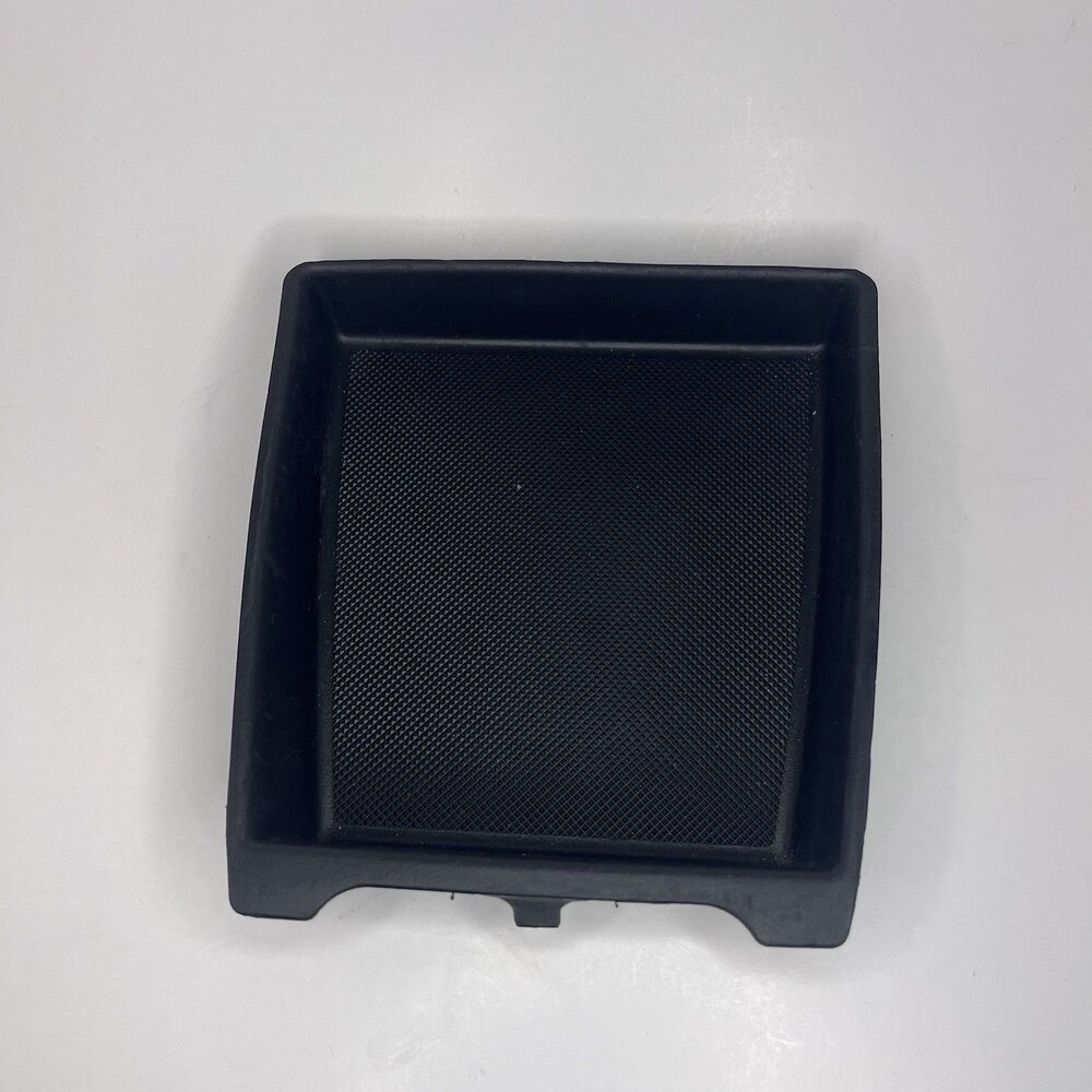 Ford BM51-A045H74-ABW MAT CNSL STWG CMPT CLGEE V  PP-T20/TPE  1